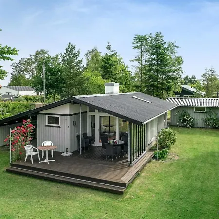 Holiday home Juditha - 400m From The Sea In Funen By Interhome Middelfart